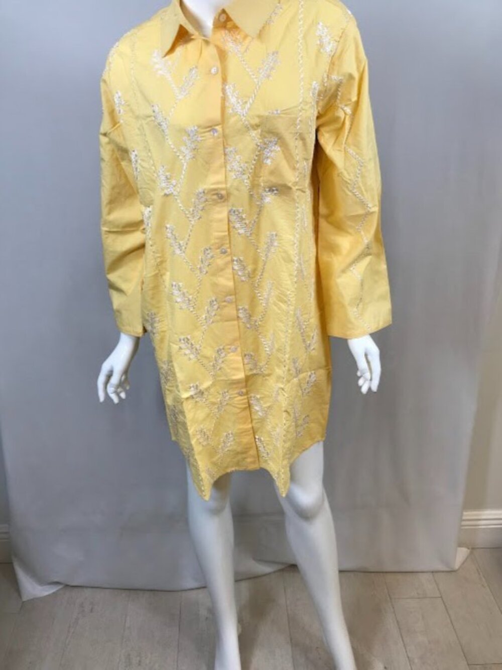 NWT Julia Amory Yellow Embroidered The Swizzle Dress Medium